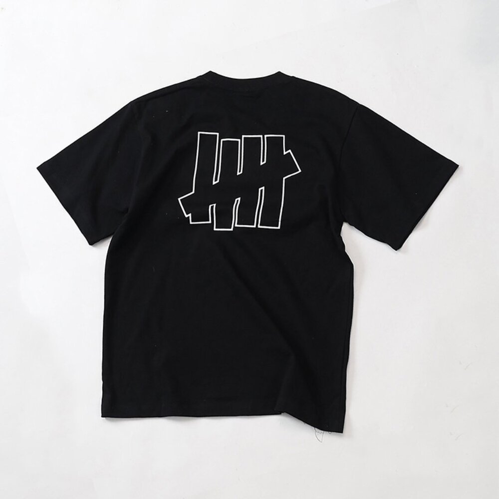 Black Printed Short-Sleeved T-Shirt Undefeated